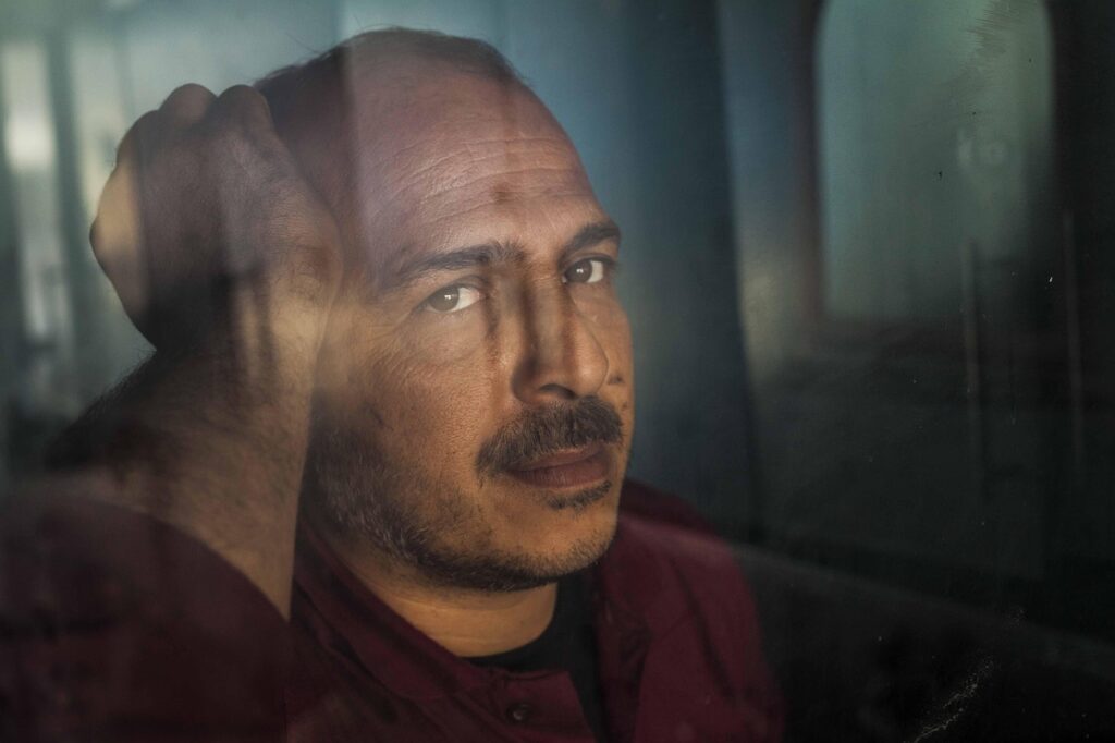 不安感で寝れない時の効果的な対策は？