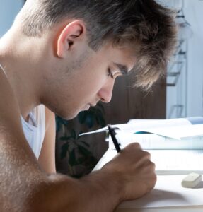 学生が寝不足の時に授業に集中するための方法は？