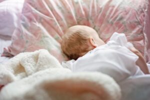 睡眠の質を上げるために選ぶべきベッドパッドは？